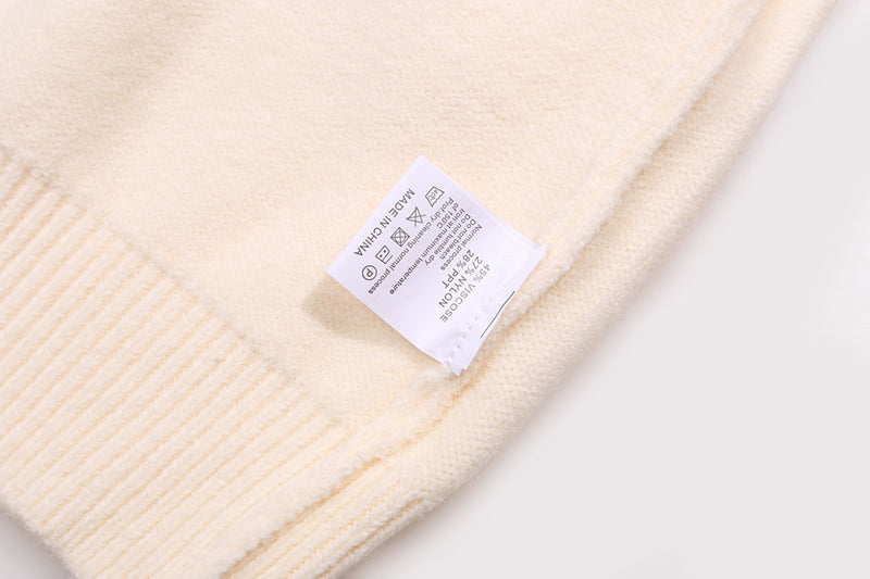 AMRI Cotton V-Neck Bones Cardigan Sweater Apricot