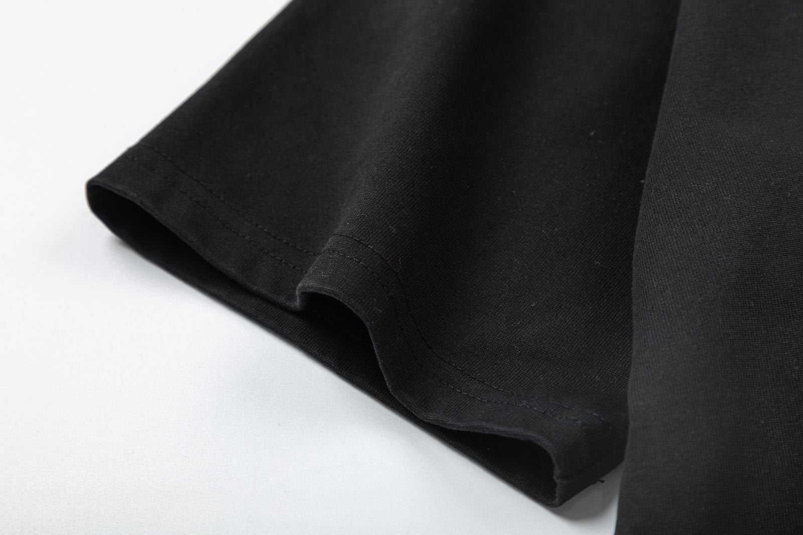 AMRI Crystal Pegasus Graphic T-Shirt