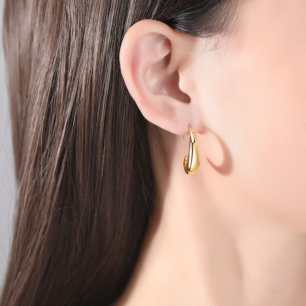 Lightweight Minimalist Hoop Earrings