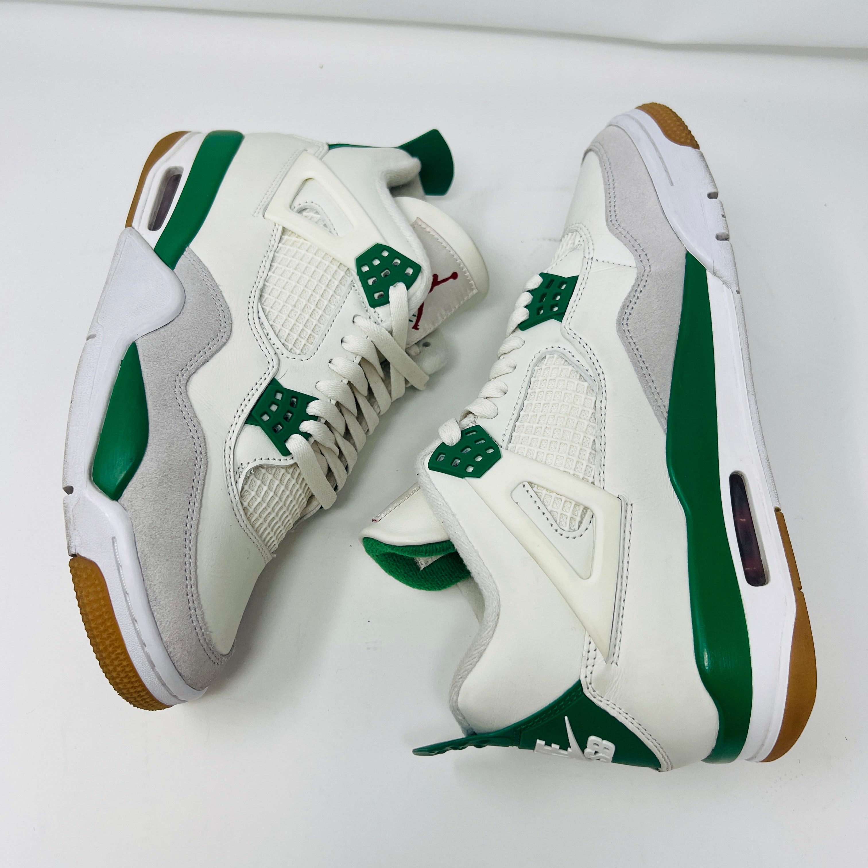 Jordan 4 Retro SB Pine Green