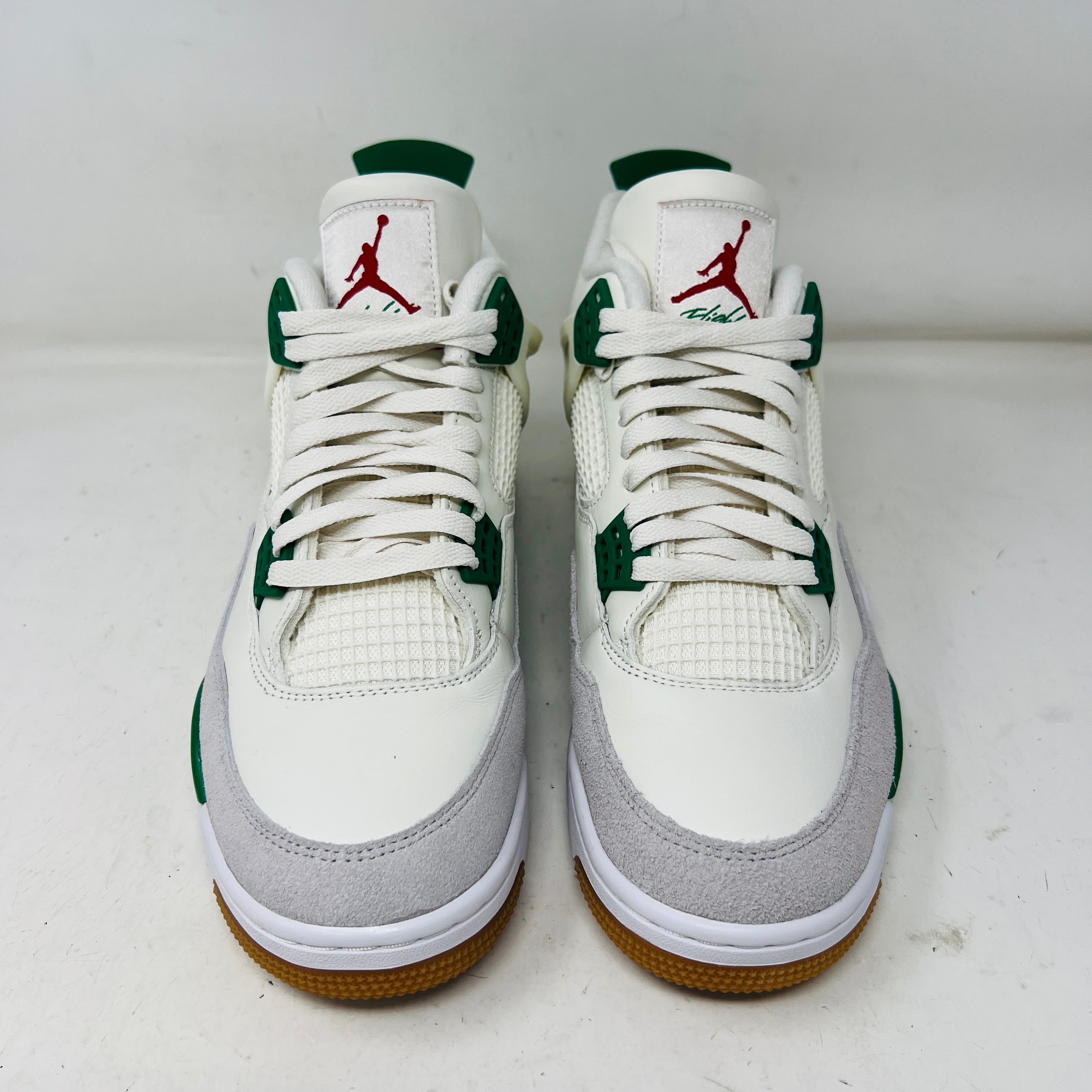 Jordan 4 Retro SB Pine Green
