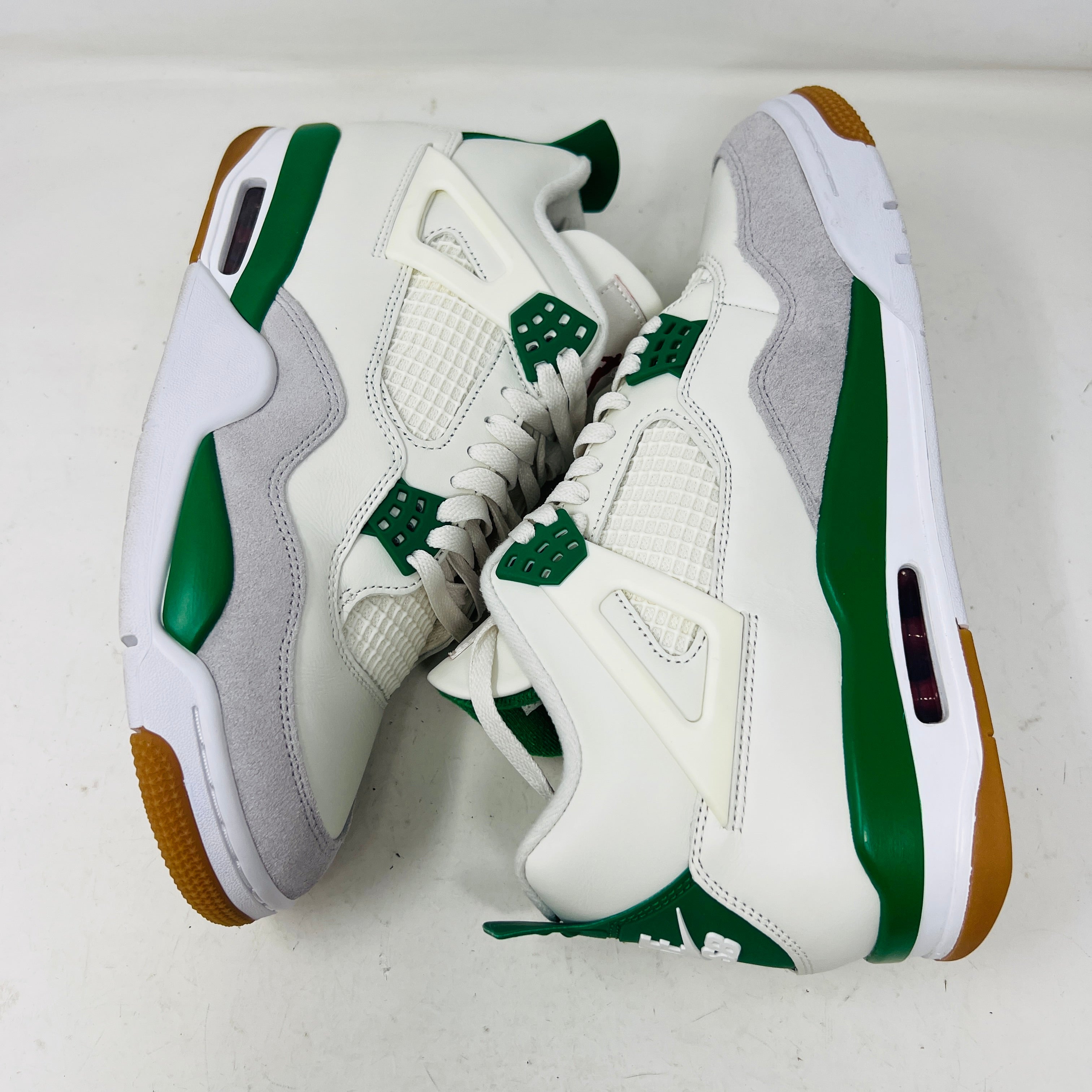Jordan 4 Retro SB Pine Green