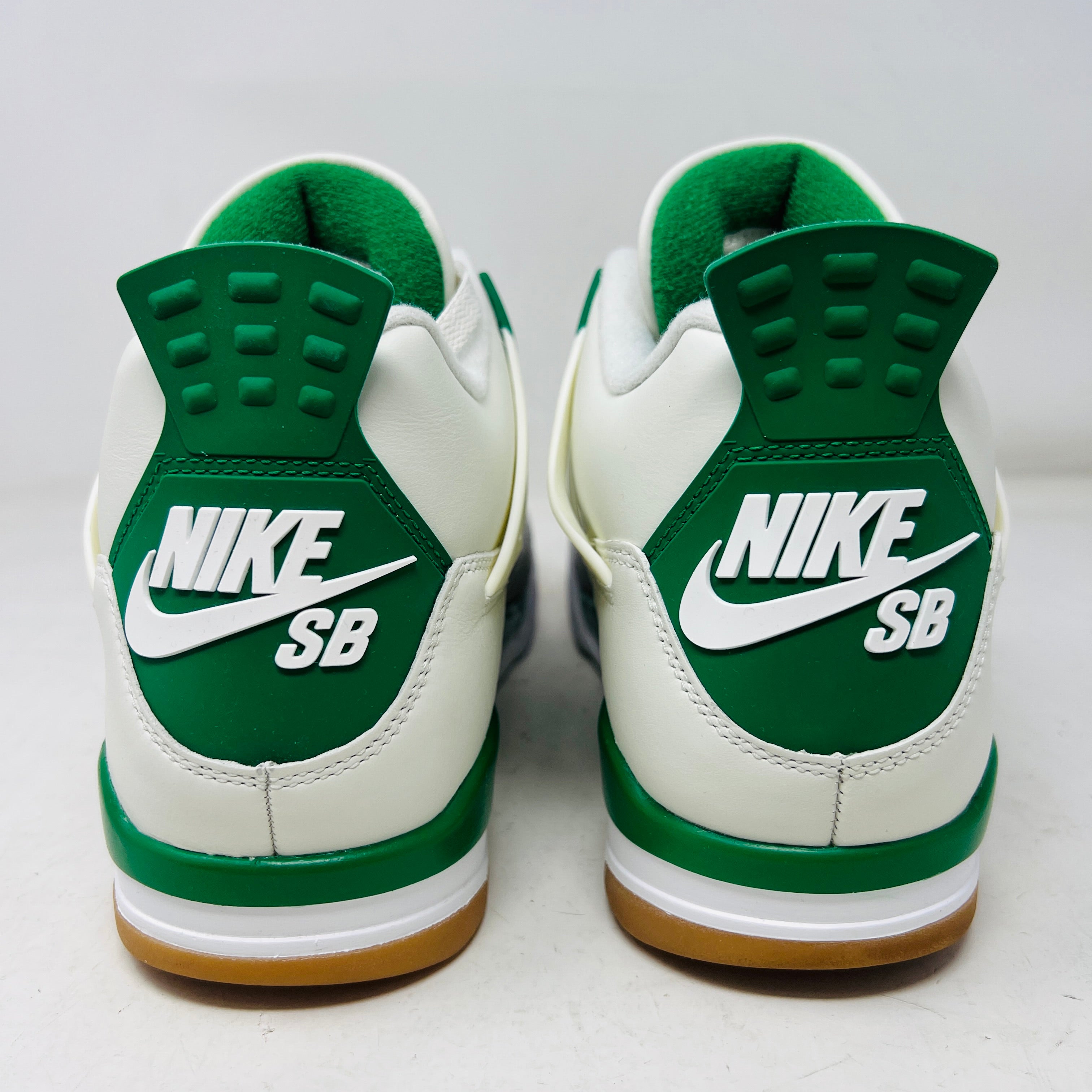 Jordan 4 Retro SB Pine Green
