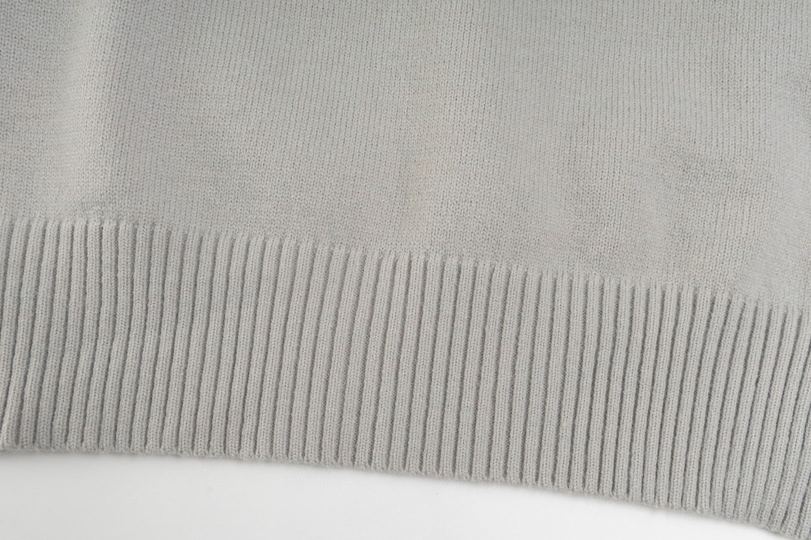 AMI Paris Classic Jacquard Heart Crewneck Sweater – 2025SS