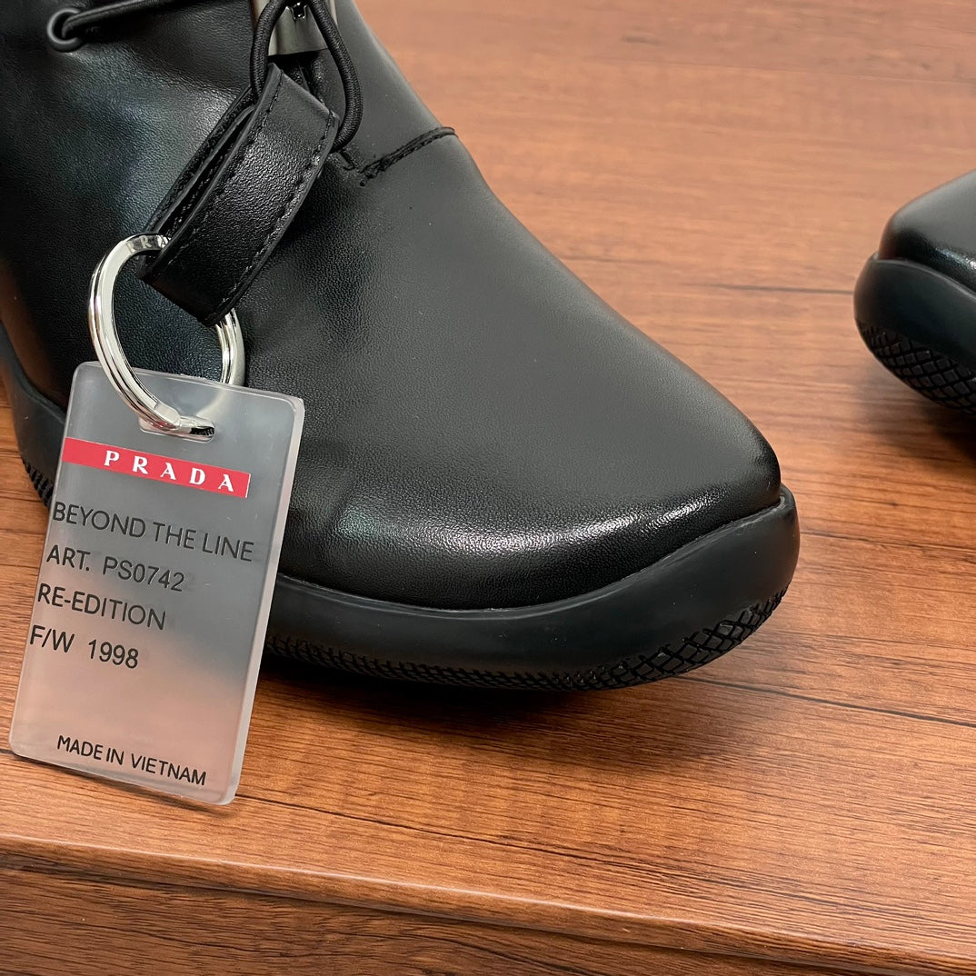 Prada Toblach Leather Casual Sneakers