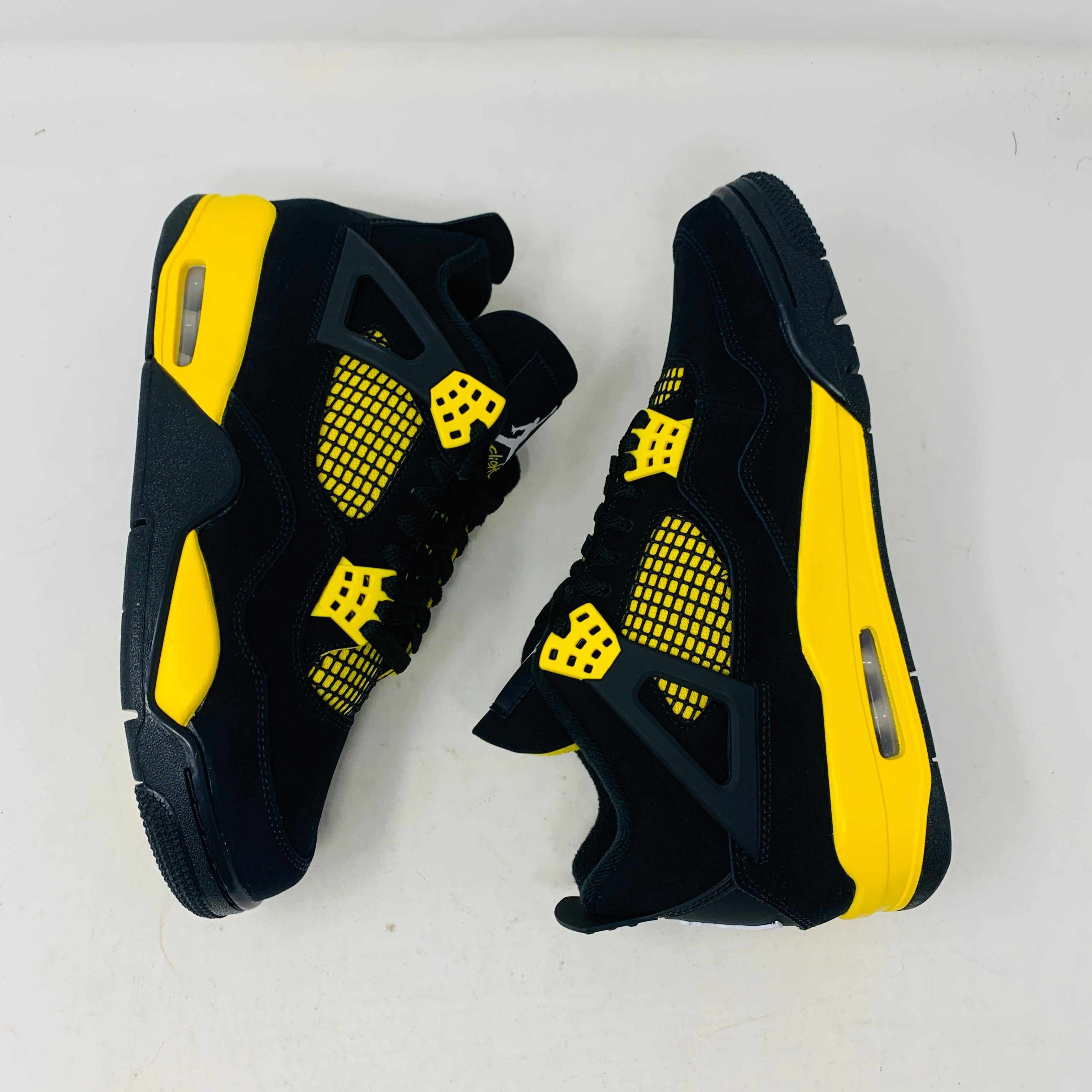 Jordan 4 Thunder (2023)